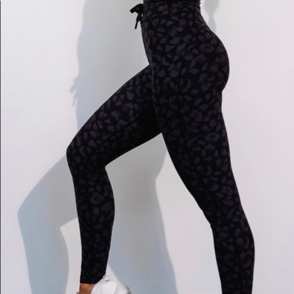 Sarah’s Day Soldier Leggings Midnight Camo